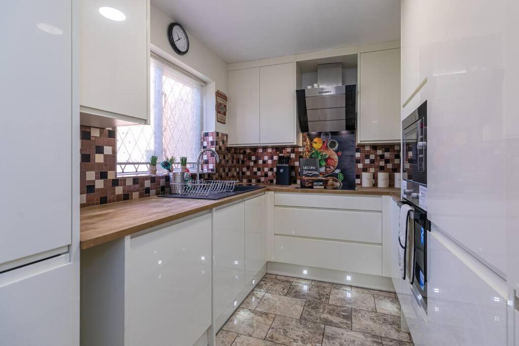 Apartment Lovely Two Bed At Tanglewood