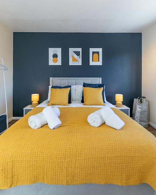 Lovely Two Bed At Tanglewood Apartment *